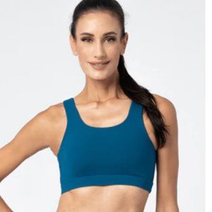 Vie Active Dahlia Strappy Sports Bra NWT